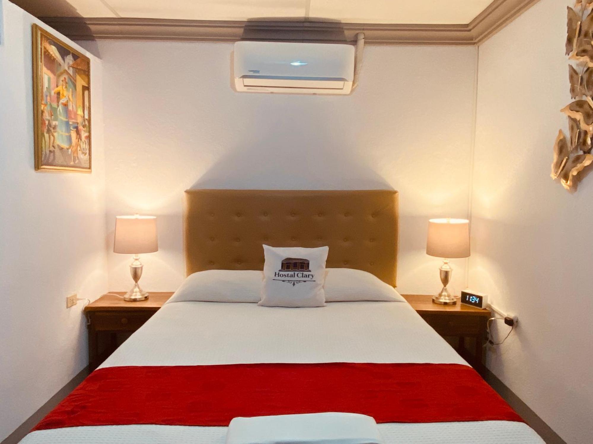 Hostal Clary León Dış mekan fotoğraf